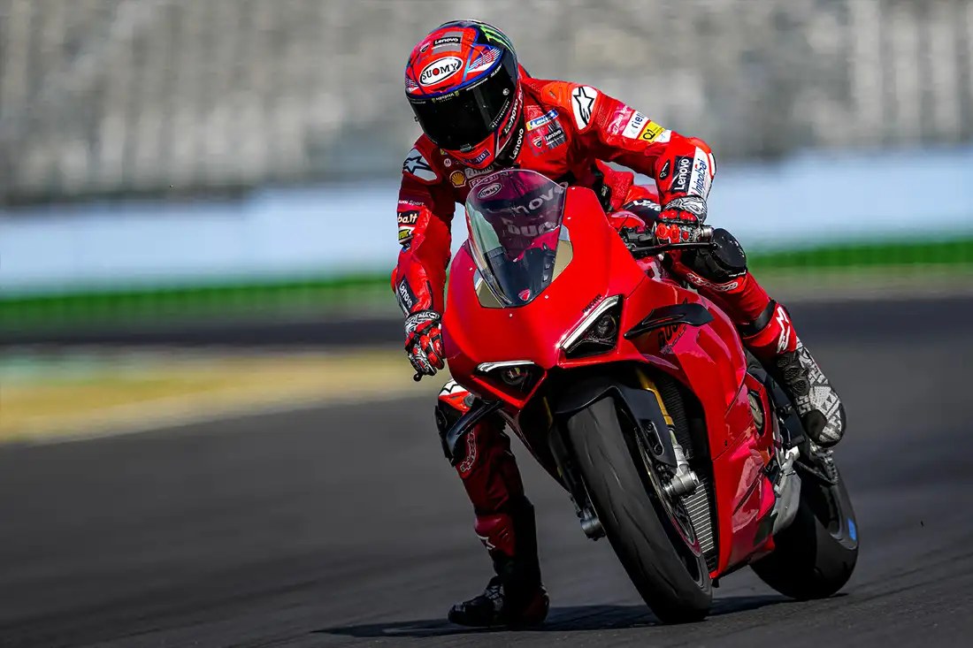 bpm_moto_Panigale_V4_107805199.webp