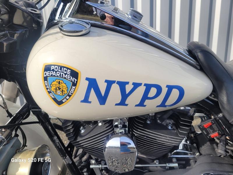 Image HARLEY-DAVIDSON Road King Classic Road King Classic Police NYPD 1690 Metal ABS 2011