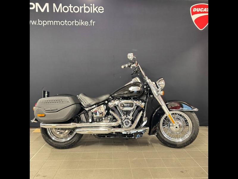 Photo HARLEY-DAVIDSON Soft. Herit. Classic Finition Chrome 1868 Noir à partir de 368?/mois*