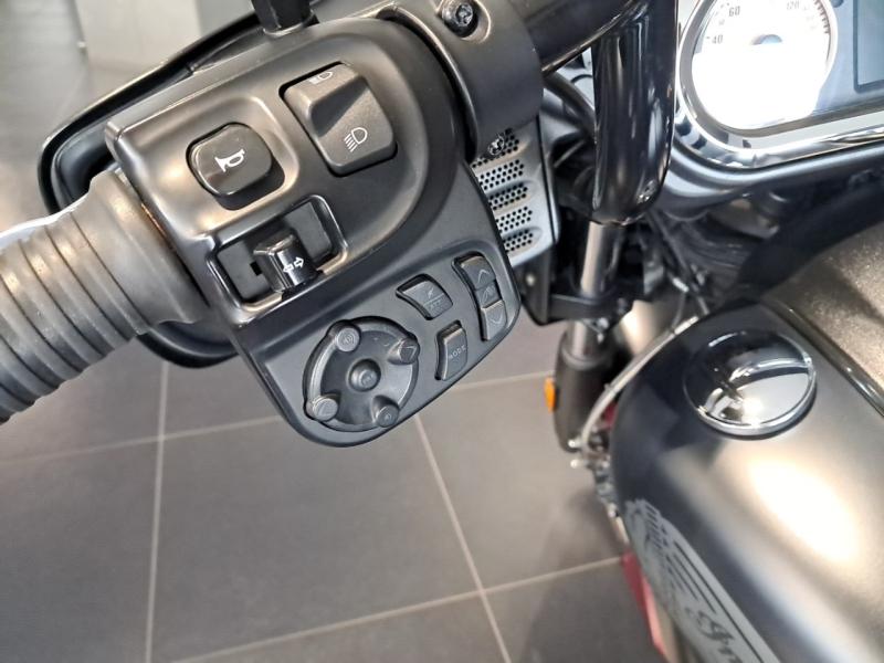Image INDIAN Chieftain Chieftain 1811 Dark Horse 2017
