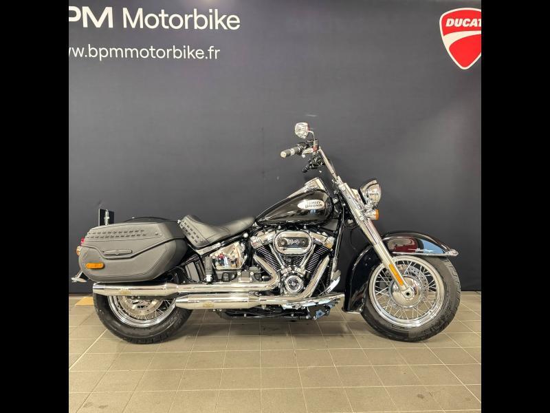 Photo HARLEY-DAVIDSON Soft. Herit. Classic Finition Chrome 1868 Noir à partir de 368?/mois*